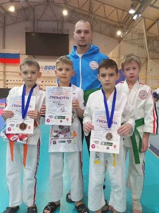 Каратисты из Серпухова победили на Межрегиональном турнире