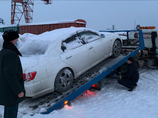 Сотрудники тюменской таможни изъяли два автомобиля за неуплату таможенных платежей