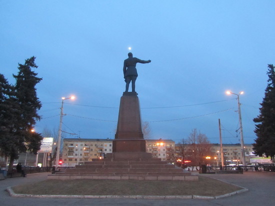 Памятник Дзержинскому в Саратове никогда не собирались сносить