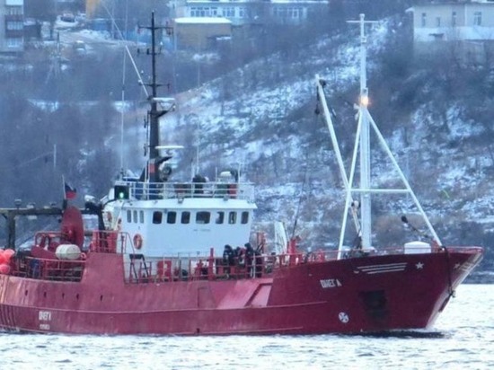 17 человек погибли в результате затопления судна в Баренцевом море