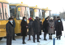 В Чите 28 декабря прошла церемония вручения 12 автобусов школам Забайкальского края
