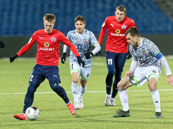 Полузащитник Андрей Батютин продолжит играть в «СКА-Хабаровске»
