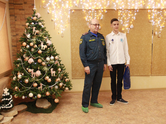 В Донецке школьник спас двух тонущих мальчиков
