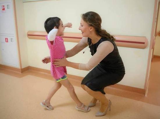 Искалеченной теткой девочке из Ингушетии вскоре поставят протез