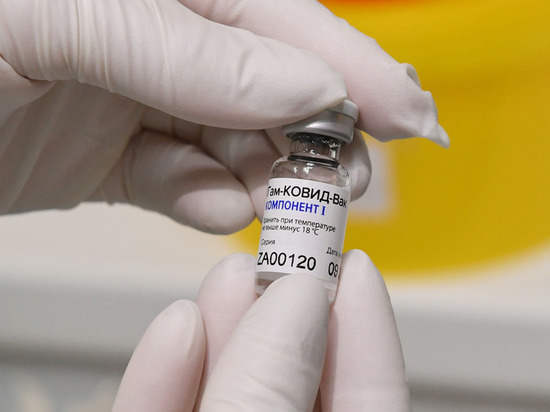 На Ямал привезли еще 600 ампул с вакциной от коронавируса