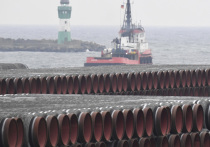 Трубоукладочная баржа «Фортуна» проложила первый недостроенный участок газопровода «Северный поток - 2» (СП-2) в акватории Балтийского моря, входящей в исключительную экономическую зону Германии