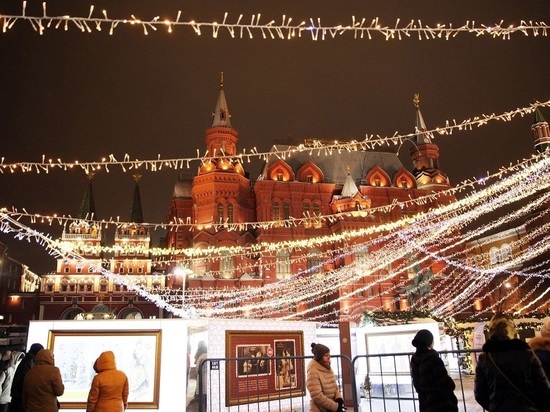 Власти Москвы в Новый год ограничат доступ на Красную площадь