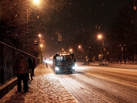 Стало известно, какие автобусы будут работать в Твери в новогоднюю ночь