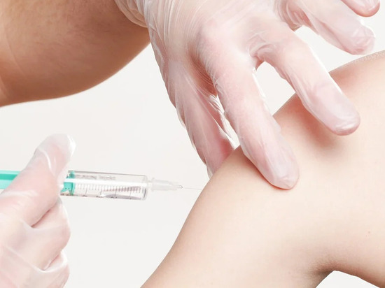 Вакцина от коронавируса появится в ДНР в январе