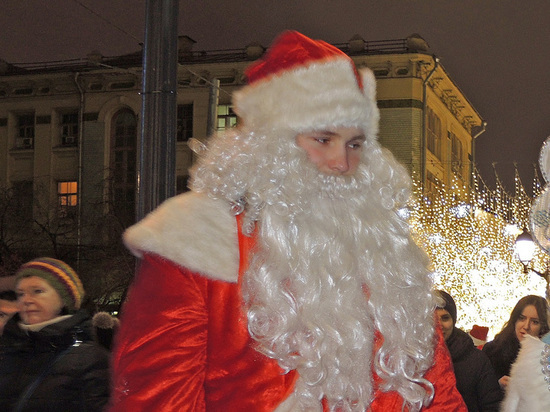 Украинские СМИ назвали Деда Мороза "кровожадным чудовищем"
