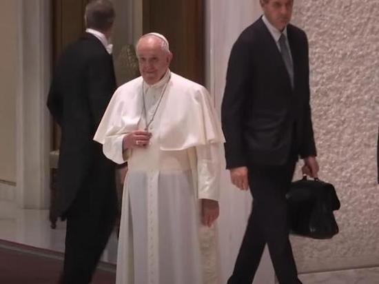 Из-за воспаления седалищного нерва Папа Римский пропустил новогоднюю службу