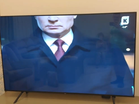 Калининградский телеканал "обрезал" Путину полголовы во время его новогоднего обращения