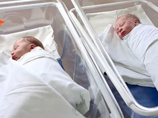 12 малышей появились на свет в первые сутки 2021 года в Новокузнецке
