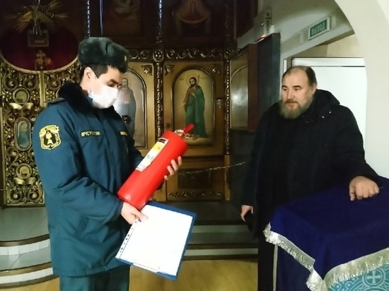 В Челябинске перед Рождеством проверяют храмы на пожарную безопасность