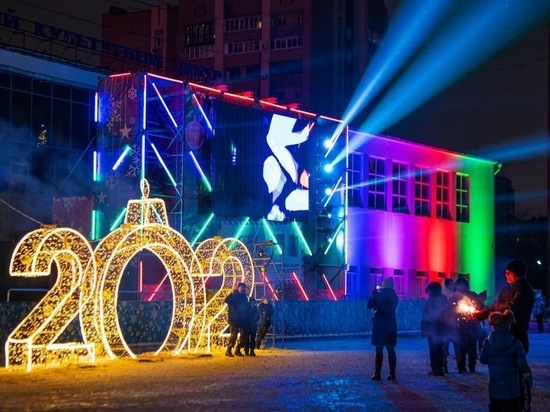 На площади Победы в Рязани 1 января показали  световое шоу