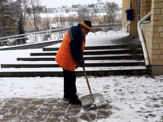 Люди которые работают на улице. Улица работает. Кто работает на улицах города.