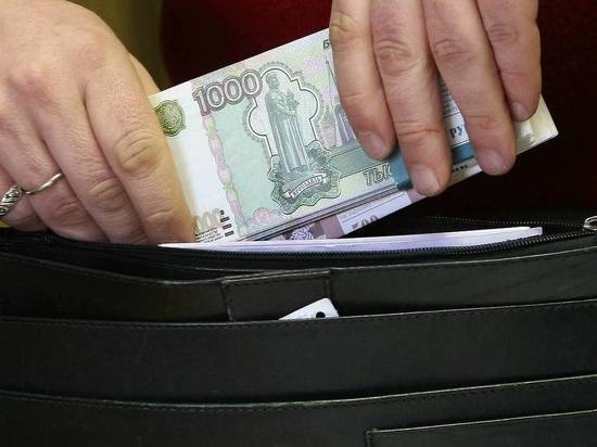 Калмыцким чиновникам зарплату повысили в 1,05 раза