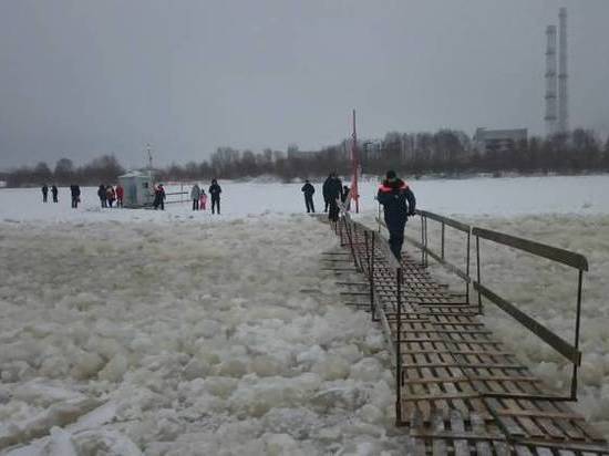 В Архангельске открылись ледовые переправы