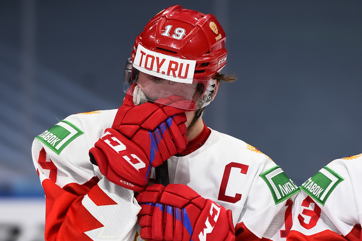 Молодежная сборная России по хоккею проиграла в полуфинале канадцам (0:5)