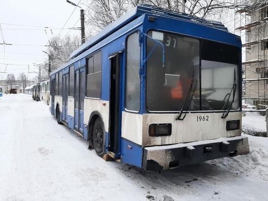 В Петрозаводск прибыли первые троллейбусы из Петербурга