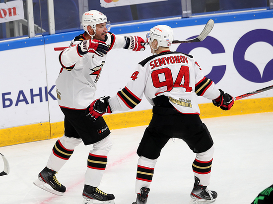 В матче-триллере омские хоккеисты переиграли «Салават Юлаев»