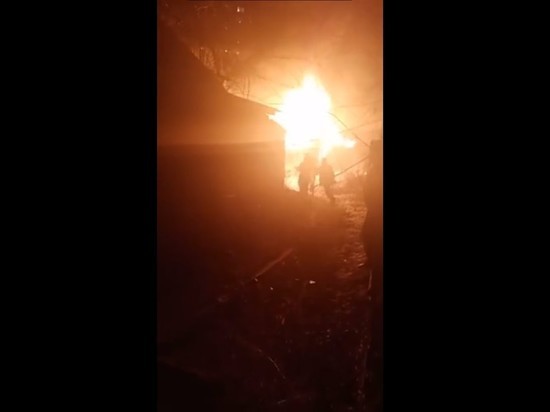 Сарай сгорел около церкви Воскресения Христова в центре Читы