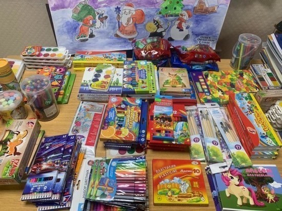 Сотрудники УФСИН России по Мурманской области начали собирать подарки для детей из социального приюта «Берегиня»