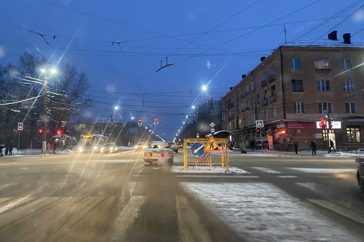 В твери на волоколамском проспекте. Волоколамский проспект 9 Тверь. Волоколамский проспект Тверь. Волоколамский проспект Тверь 2010 год. Тверь Волоколамский проспект ночью.