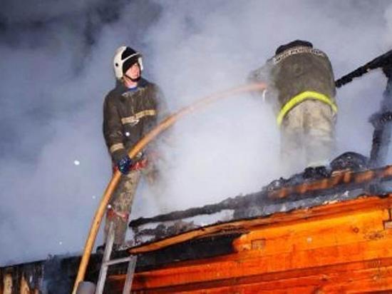 За минувшие сутки в трех деревнях Хакасии сгорели дома