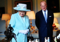 Королеве Великобритании Елизавете II и ее супругу герцогу Эдинбургскому сделали прививку от коронавирусной инфекции COVID-19, сообщил телеканал Sky News со ссылкой на пресс-службу Букингемского дворца