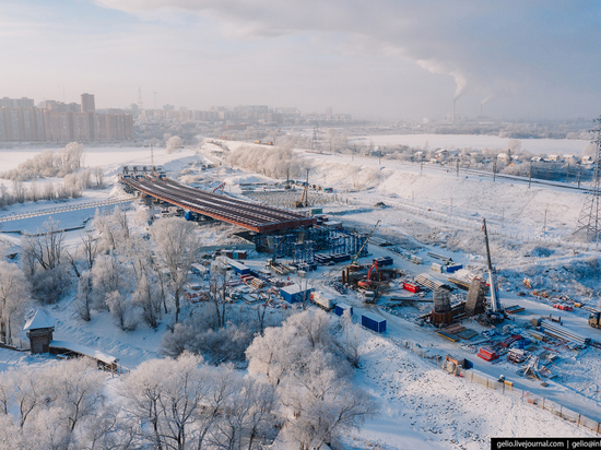 Новосибирский фотограф снял с высоты стройку четвертого моста