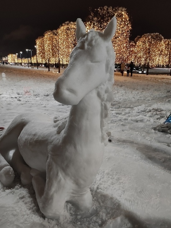 Новые снежные скульптуры появились на улицах Краснодара