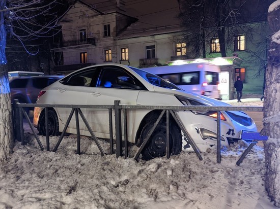 На улице Октярьской в Рязани произошло массовое ДТП
