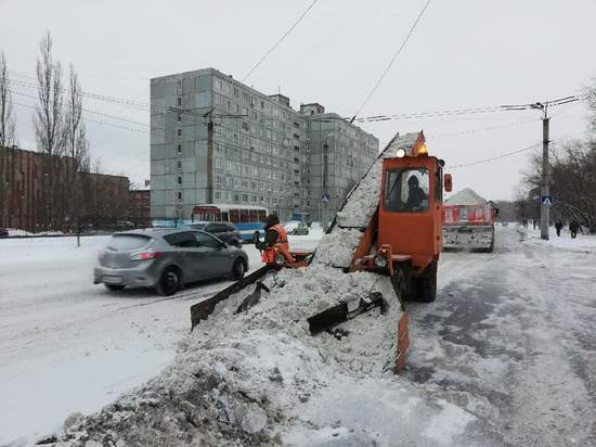 Омск борется с последствиями сильного снегопада