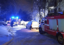 Житель многоэтажного дома в Екатеринбурге, где ночью произошел крупный пожар, рассказал о возможной причине возгорания
