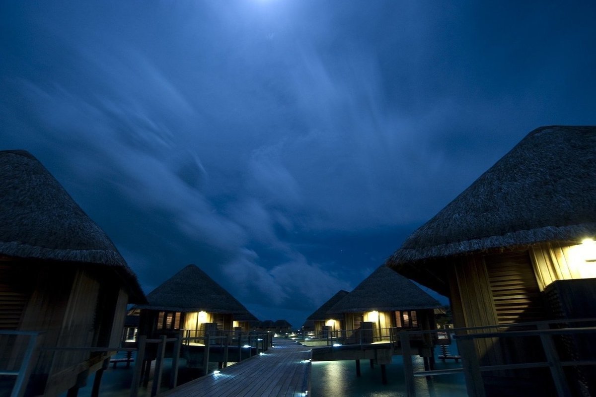 Небо на Мальдивах ночью