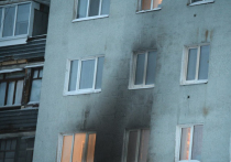 Ночной пожар в Екатеринбурге  на 30 квадратных метрах, унесший жизни восьми человек, включая семилетнего ребенка, вызвал волну обсуждений