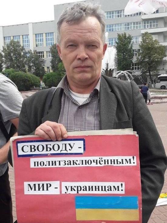 Активист сдал документы для замещения должности главы Екатеринбурга