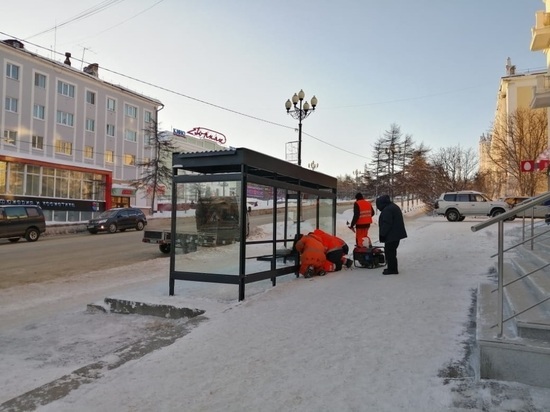 Новый автобусный павильон почти готов в центре Магадана