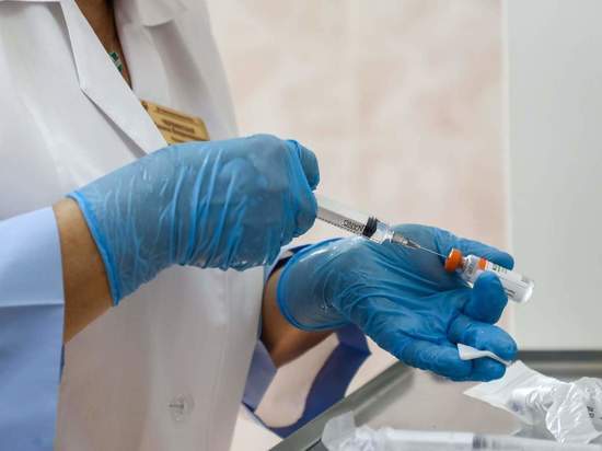 В Калмыкию поступило порядка одной тысячи доз вакцины от ковида