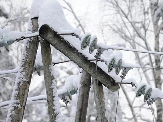 В Тверской области восстанавливают подачу электричества, нарушенную снегопадом
