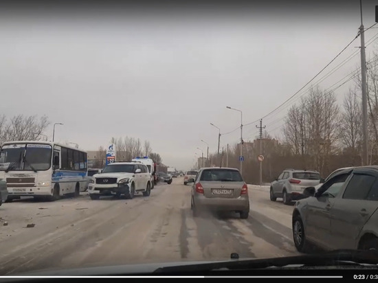 В Омске произошла массовая авария