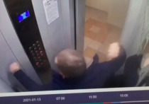Парень почти час катался в лифте