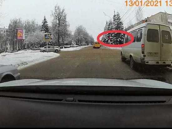 В Новомосковске водитель маршрутки оштрафован за грубое нарушение ПДД