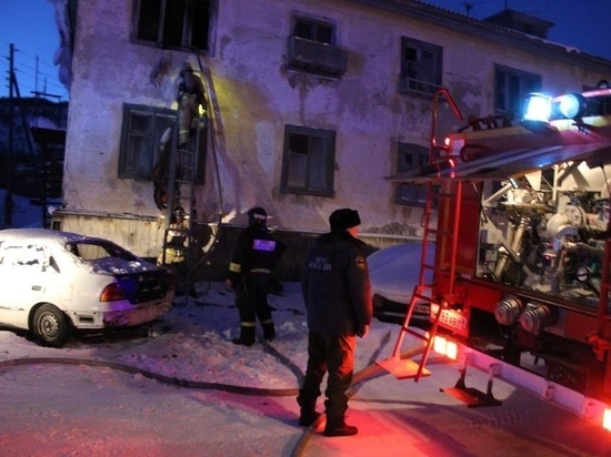 Пожарные Колымы спасли 10 человек из горящего дома