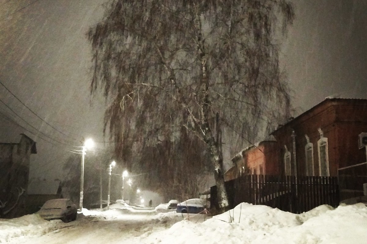 19 декабря сколько было снега. На Саратов идет снегопад. Январь Саратов фото. Когда шел снег в Краснобродском в январе. Сколько было снега 19 декабря в Саратове.