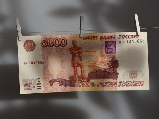Псковская соцзащита направила деньги получателям пособий и выплат