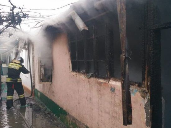 Четыре человека погибли при пожаре в Махачкале