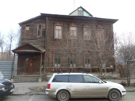 Активисты призвали властей не сносить деревянный дом в центре Рязани