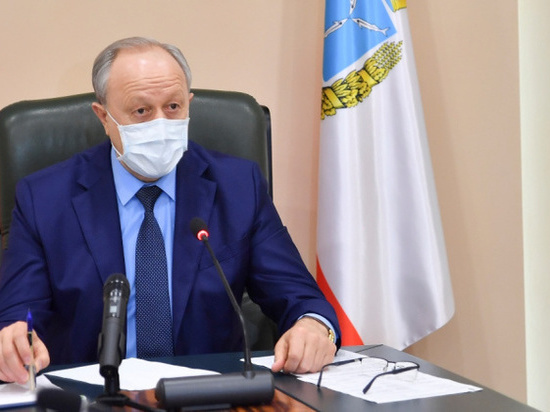 Радаев объявил выговор саратовскому министру за бюрократию